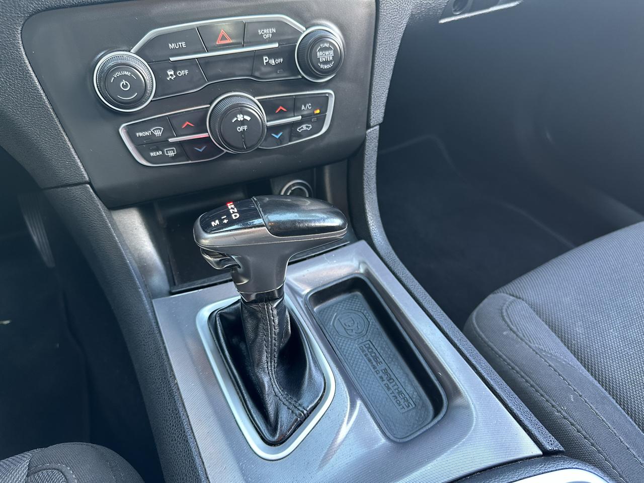 Dodge Charger SXT RWD 2022