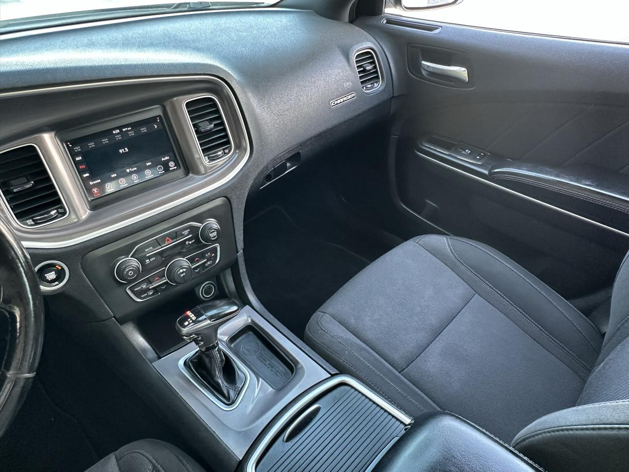 Dodge Charger SXT RWD 2022