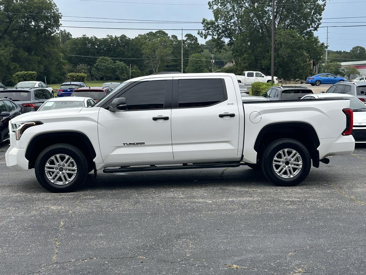 Toyota Tundra 4WD SR5 CrewMax 5.5' Bed (Natl) 2024