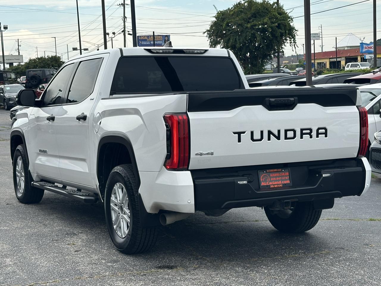 Toyota Tundra 4WD SR5 CrewMax 5.5' Bed (Natl) 2024