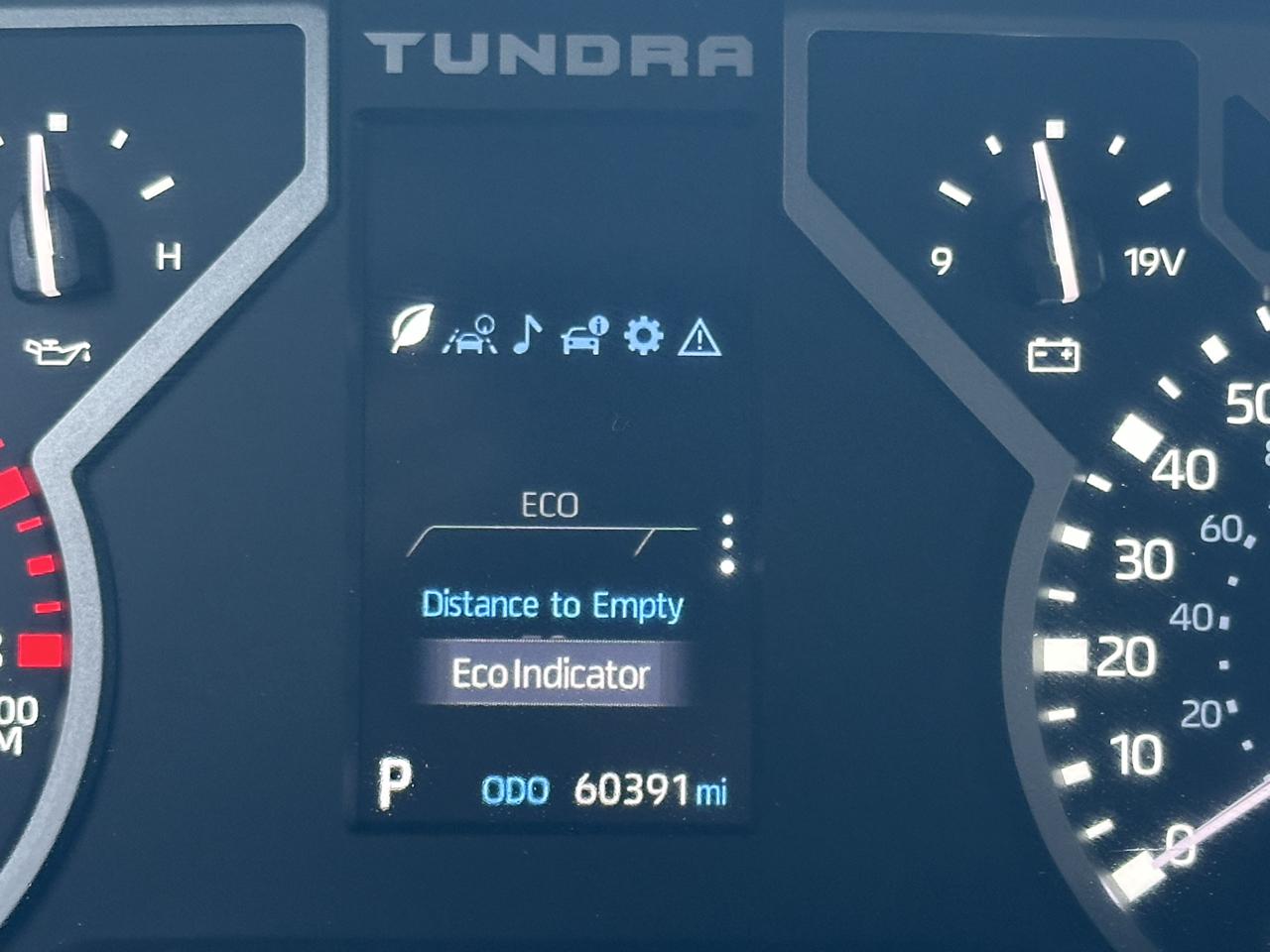 Toyota Tundra 4WD SR5 CrewMax 5.5' Bed (Natl) 2024