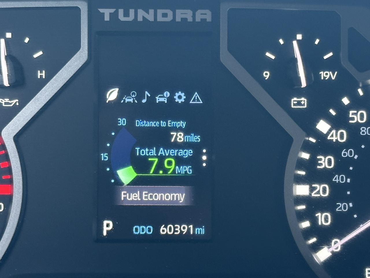Toyota Tundra 4WD SR5 CrewMax 5.5' Bed (Natl) 2024