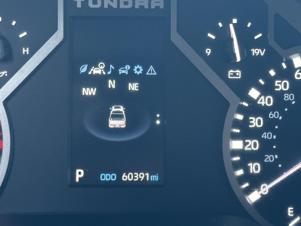Toyota Tundra 4WD SR5 CrewMax 5.5' Bed (Natl) 2024