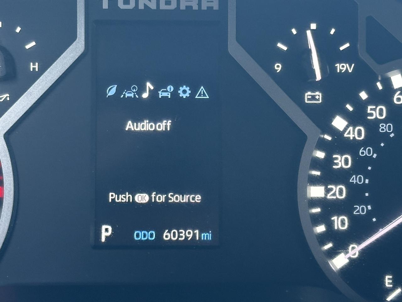 Toyota Tundra 4WD SR5 CrewMax 5.5' Bed (Natl) 2024