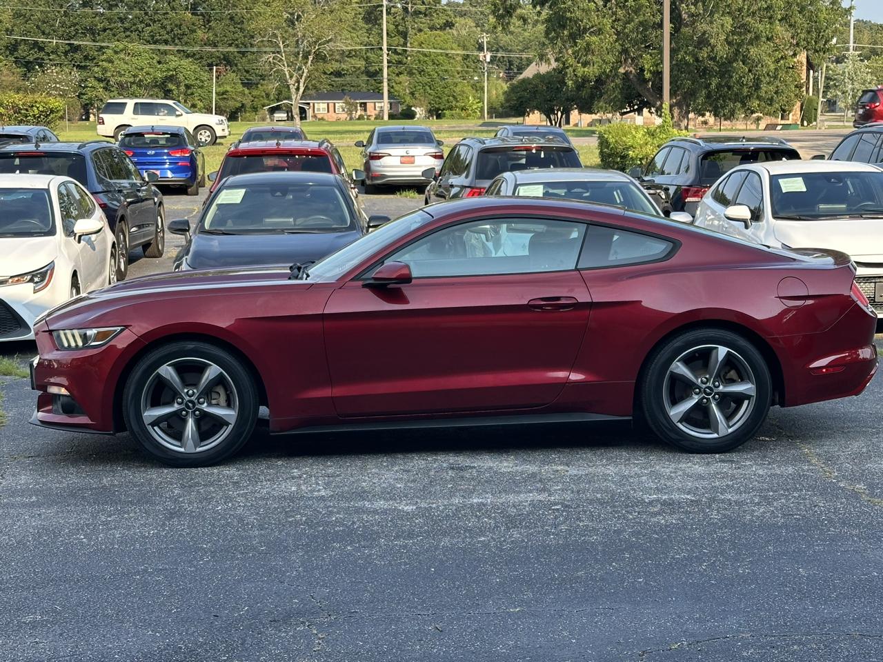 Ford Mustang 2dr Fastback V6 2016