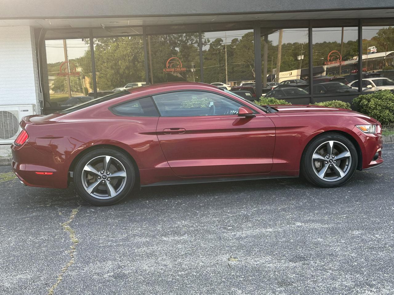 Ford Mustang 2dr Fastback V6 2016