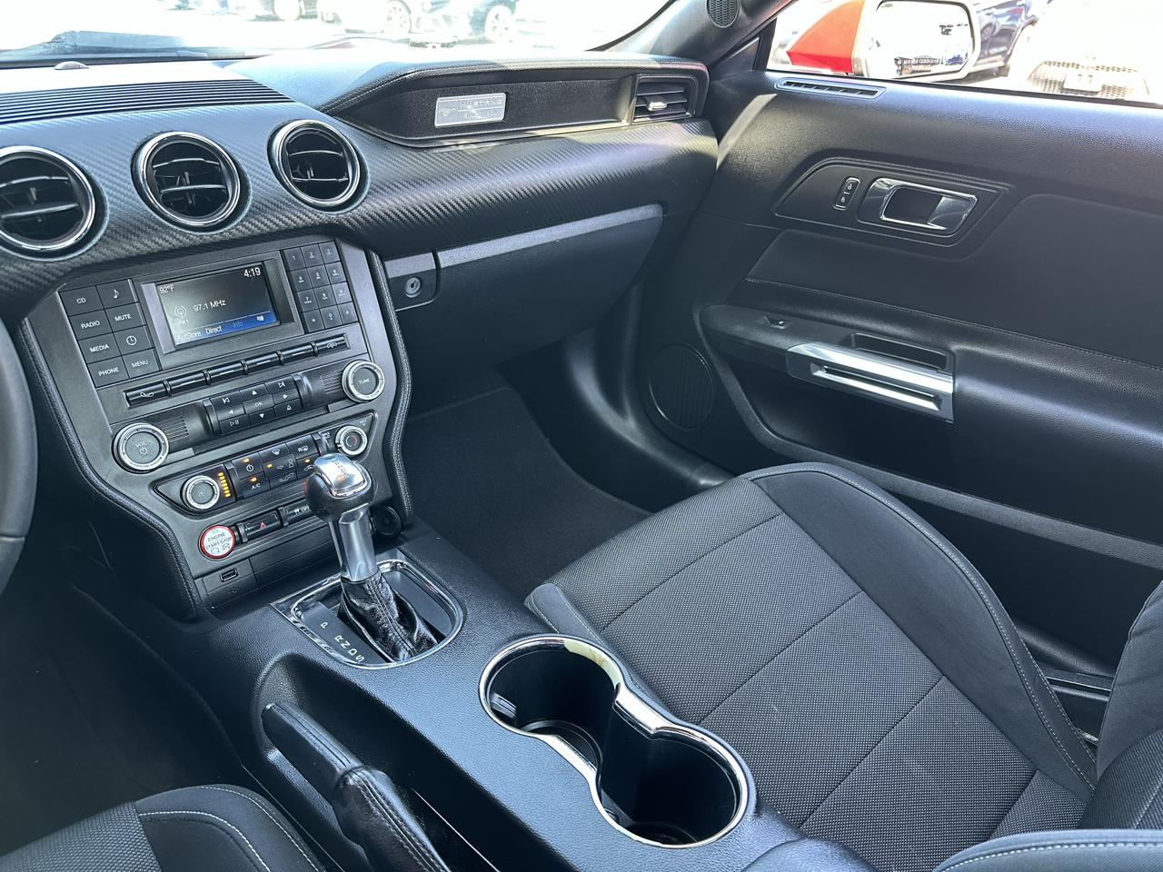 Ford Mustang 2dr Fastback V6 2016