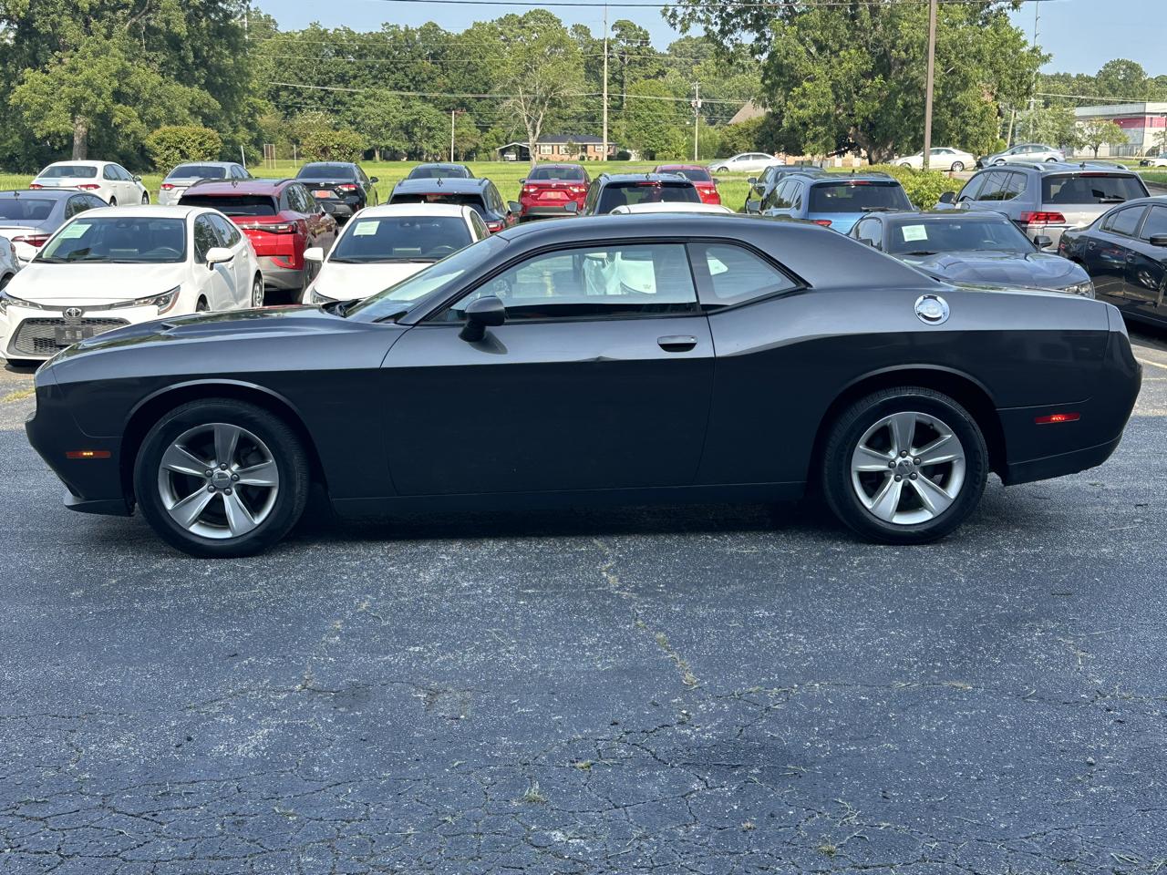 Dodge Challenger 2dr Cpe SXT 2016