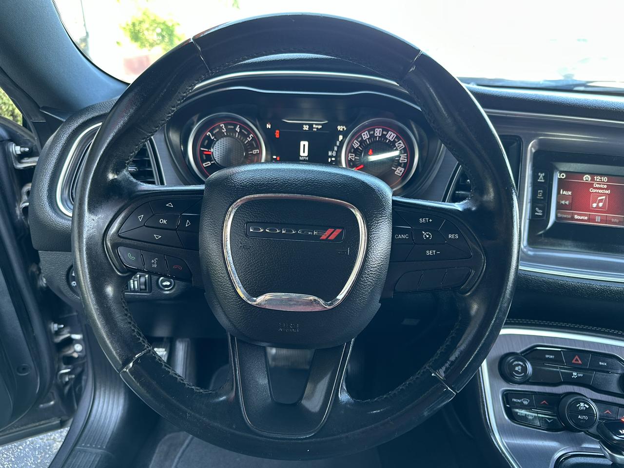 Dodge Challenger 2dr Cpe SXT 2016