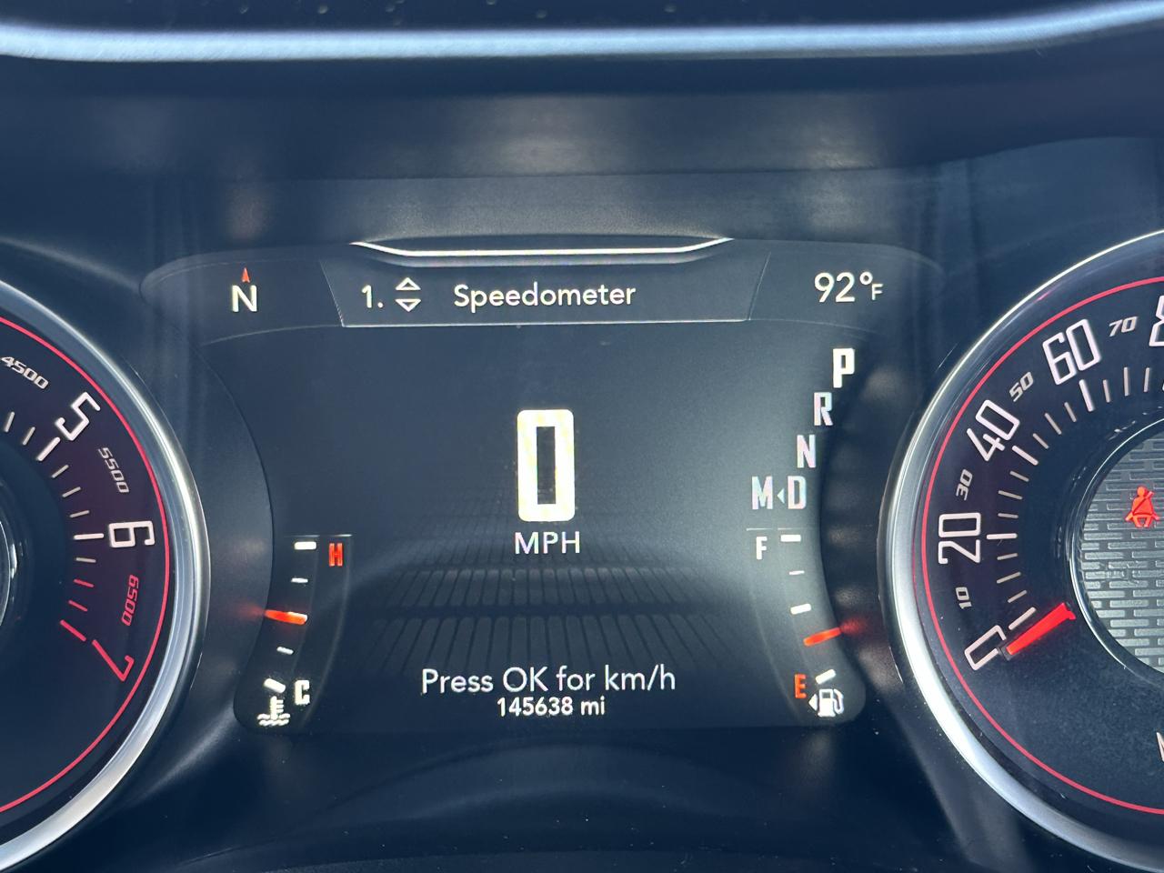 Dodge Challenger 2dr Cpe SXT 2016