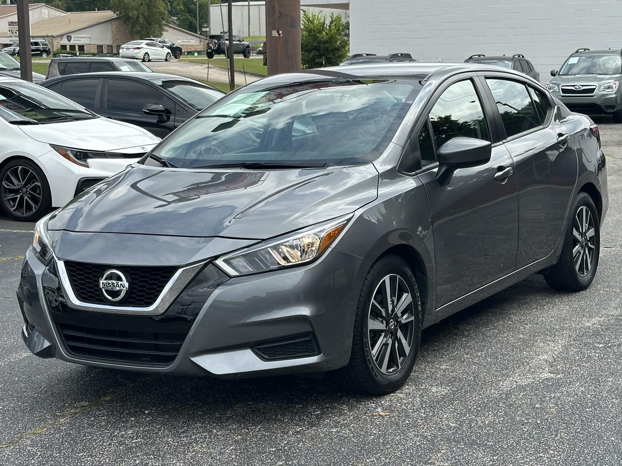 Nissan Versa SV CVT 2022