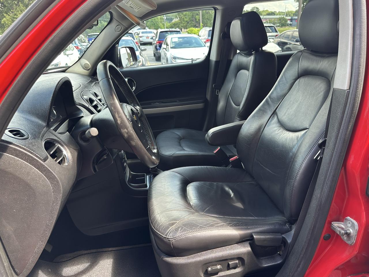 Chevrolet HHR FWD 4dr LT w/2LT 2011