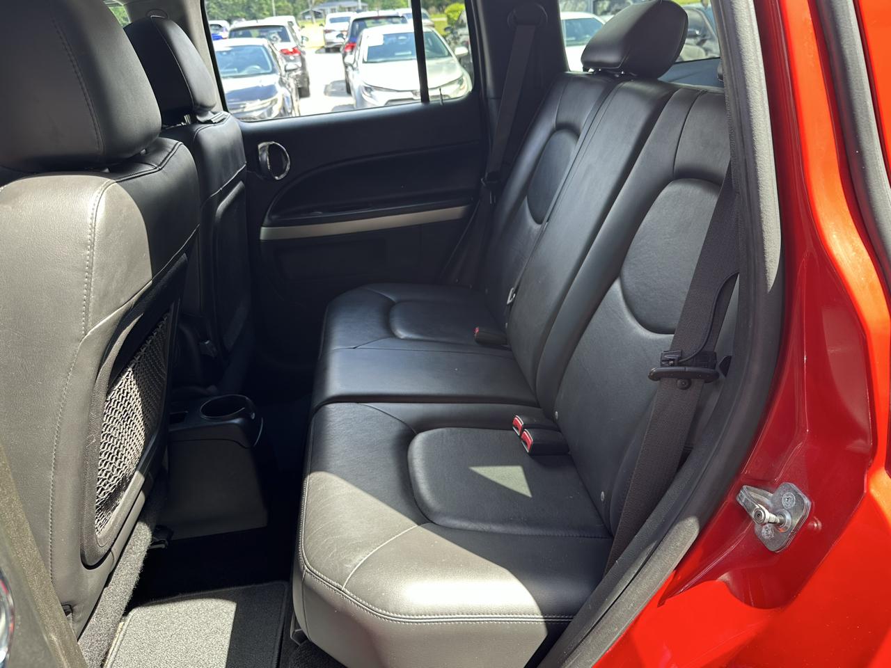 Chevrolet HHR FWD 4dr LT w/2LT 2011