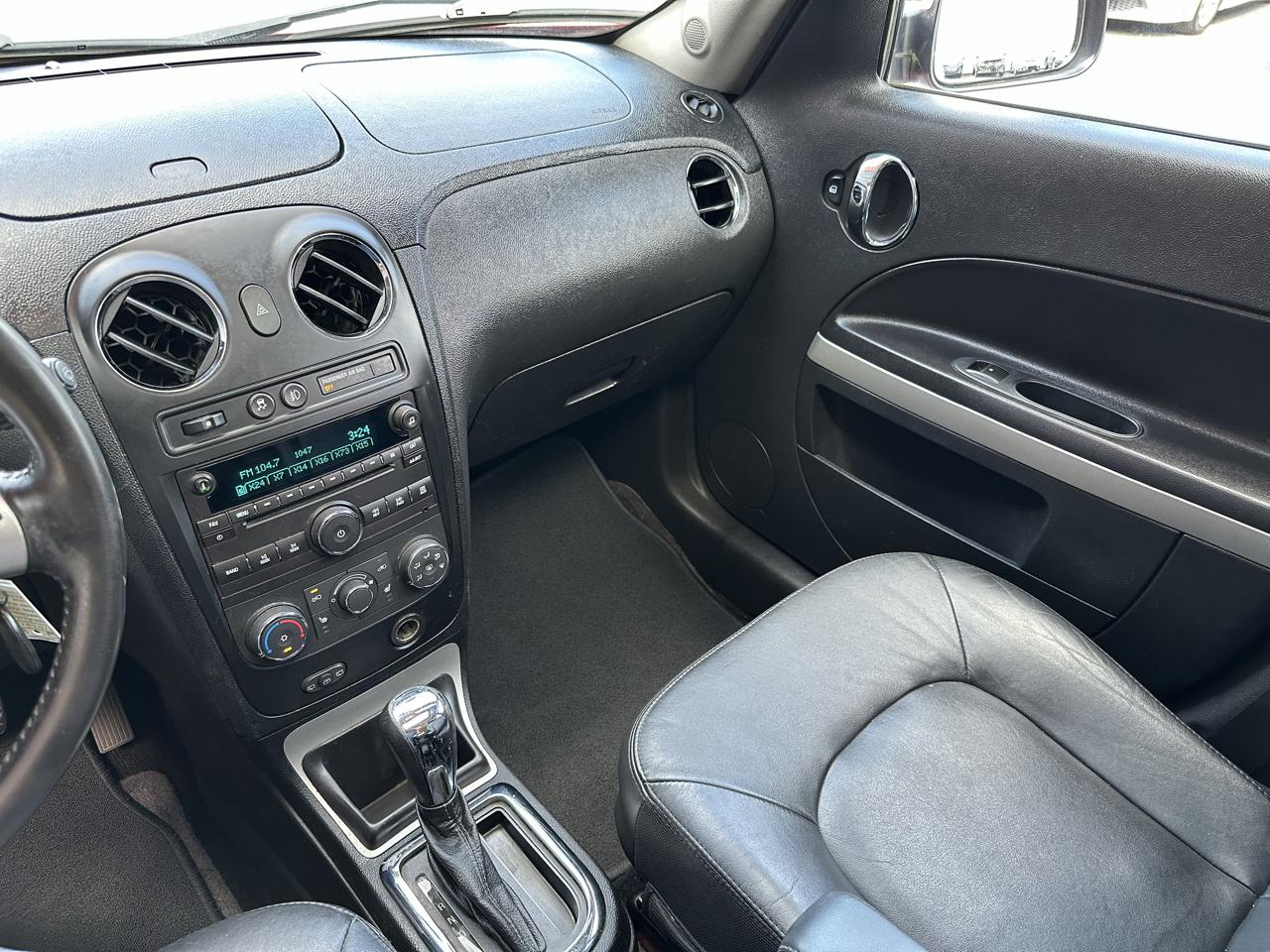 Chevrolet HHR FWD 4dr LT w/2LT 2011