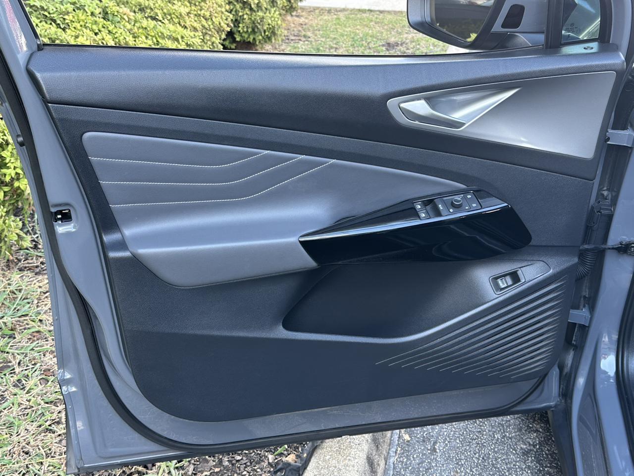 Volkswagen ID.4 Pro S RWD w/SK On Battery 2023
