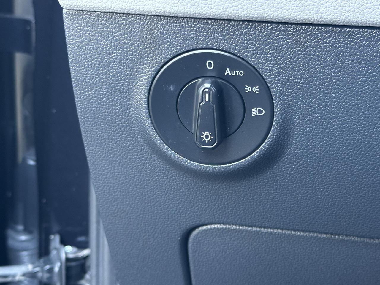 Volkswagen Taos S FWD 2024