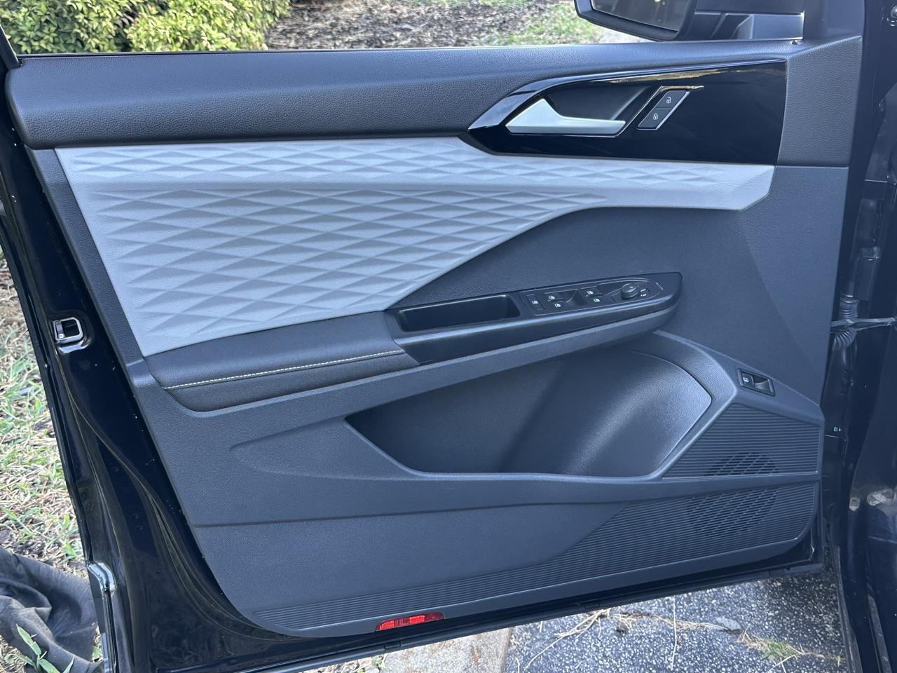 Volkswagen Taos S FWD 2024