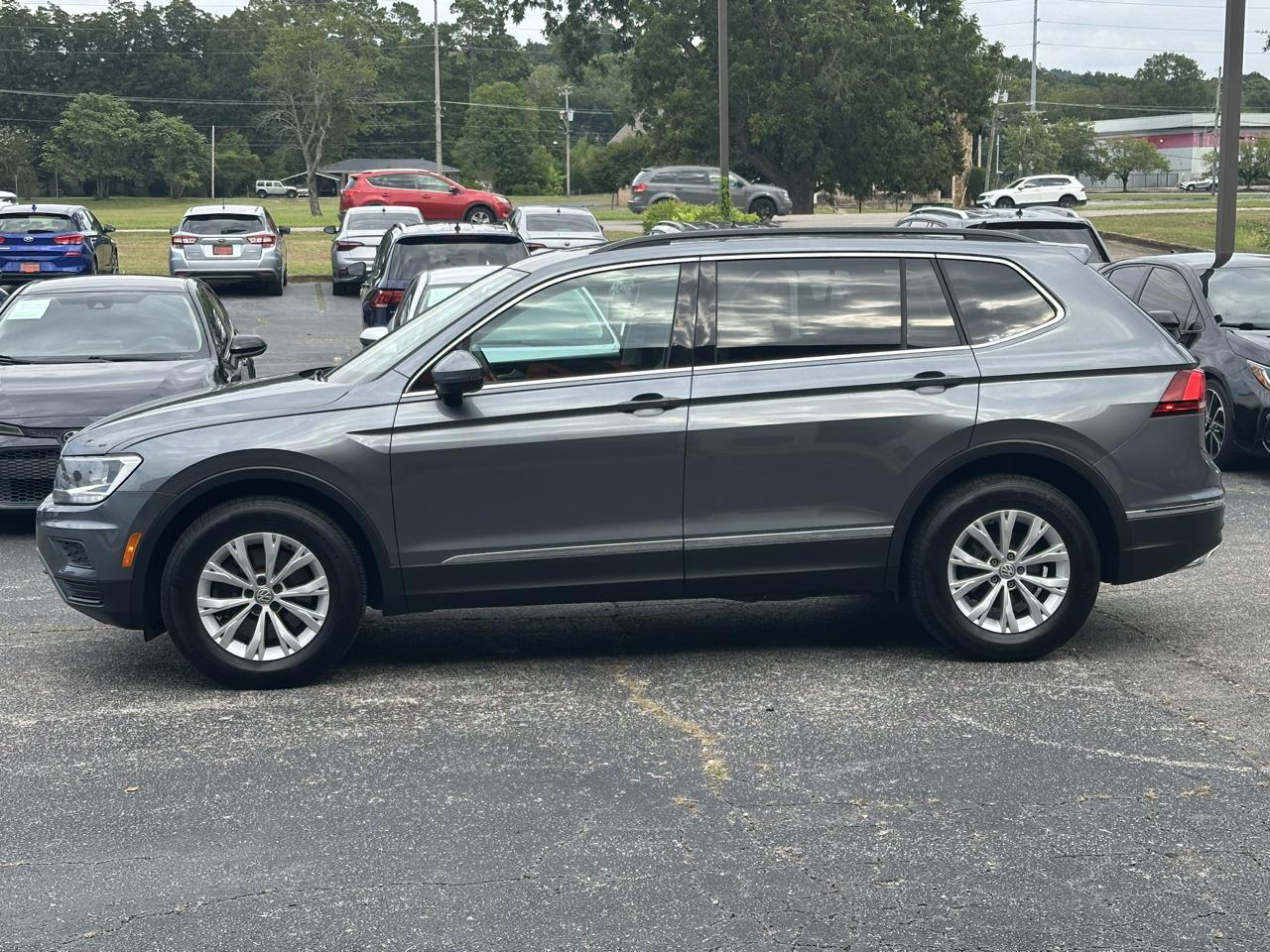 Volkswagen Tiguan 2.0T SEL FWD 2018