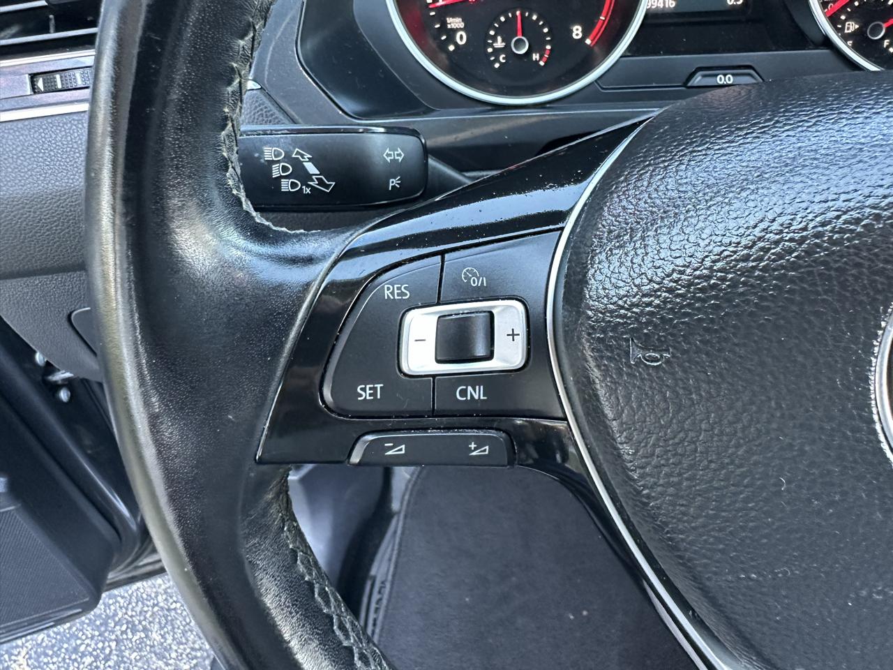 Volkswagen Tiguan 2.0T SEL FWD 2018