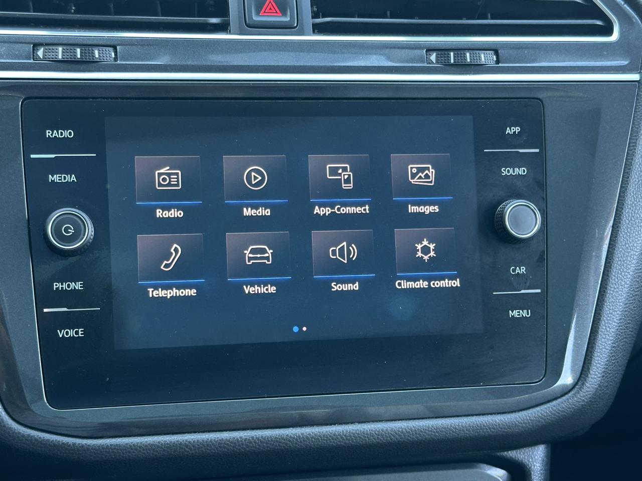 Volkswagen Tiguan 2.0T SEL FWD 2018