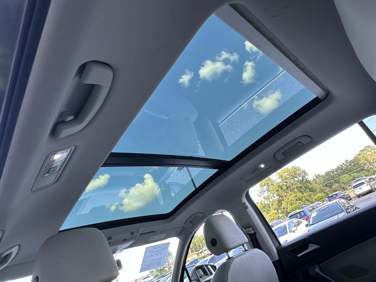 Volkswagen Tiguan 2.0T SEL FWD 2018