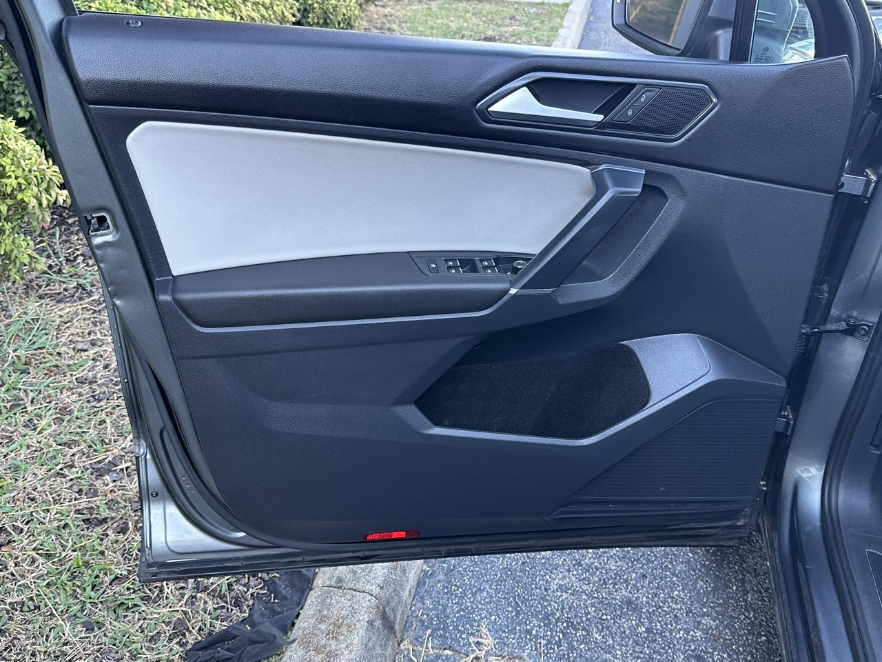 Volkswagen Tiguan 2.0T SEL FWD 2018