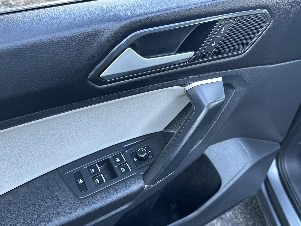 Volkswagen Tiguan 2.0T SEL FWD 2018
