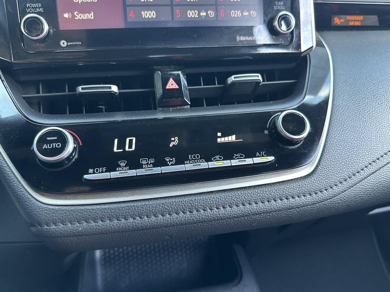 Toyota Corolla SE CVT (Natl) 2021