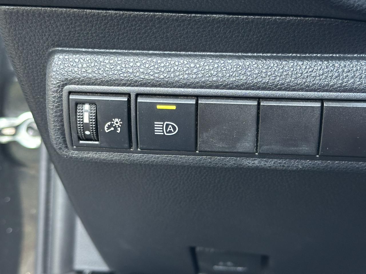 Toyota Corolla SE CVT (Natl) 2021