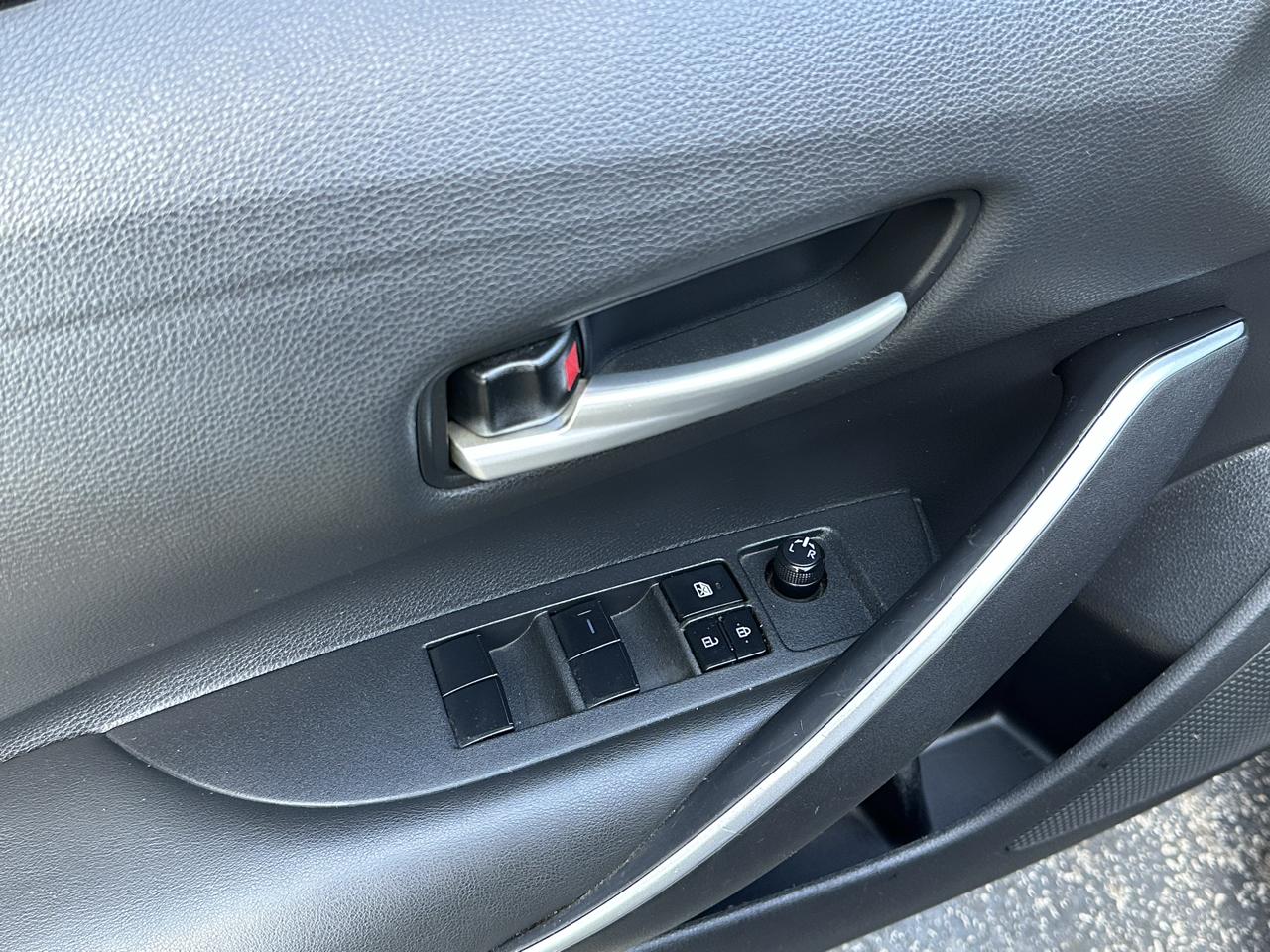 Toyota Corolla SE CVT (Natl) 2021