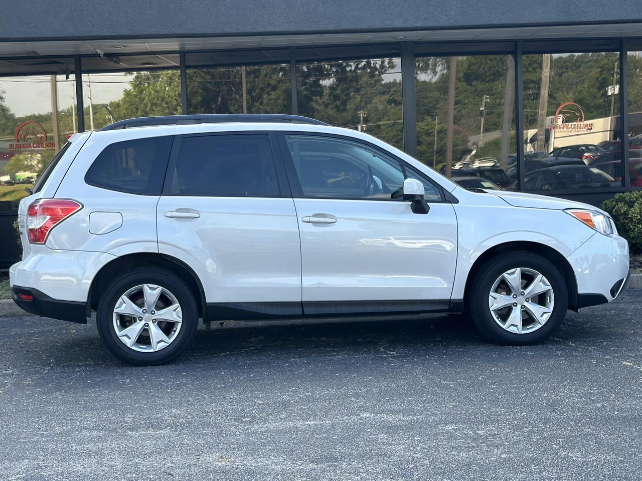 Subaru Forester 4dr CVT 2.5i Premium PZEV 2015