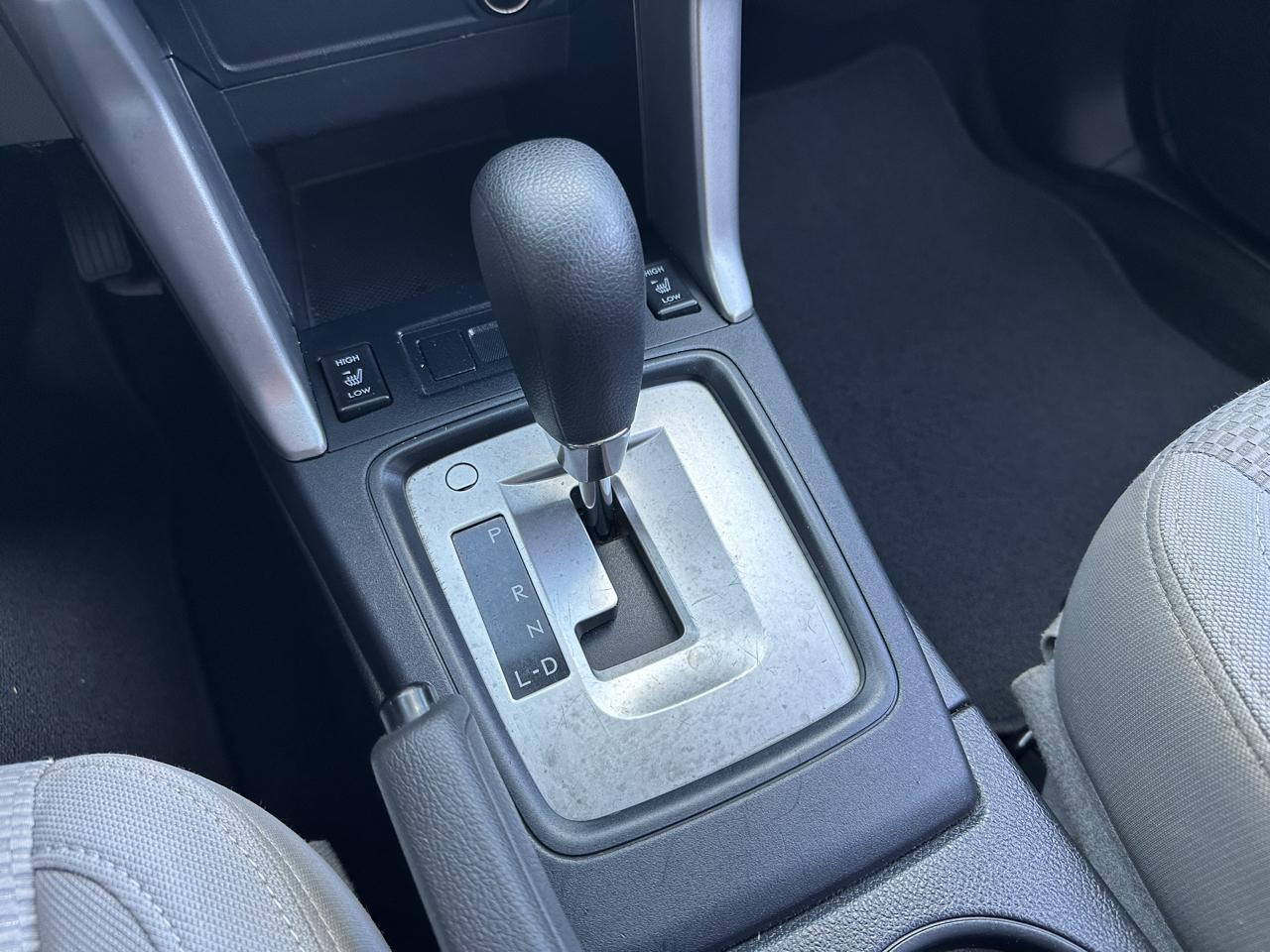 Subaru Forester 4dr CVT 2.5i Premium PZEV 2015