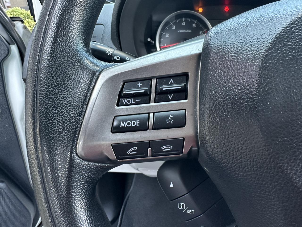 Subaru Forester 4dr CVT 2.5i Premium PZEV 2015