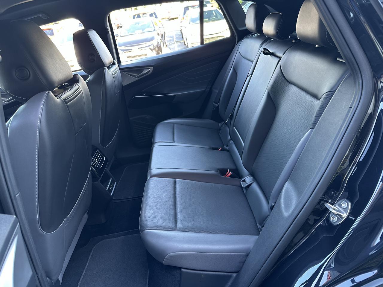 Volkswagen ID.4 Pro S AWD w/SK On Battery 2023