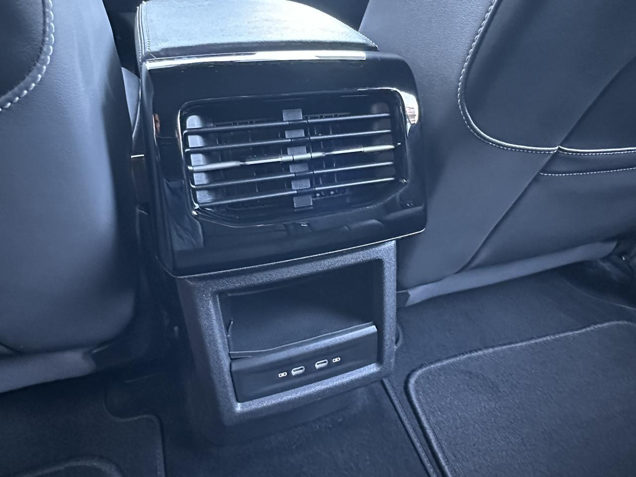 Volkswagen ID.4 Pro S AWD w/SK On Battery 2023