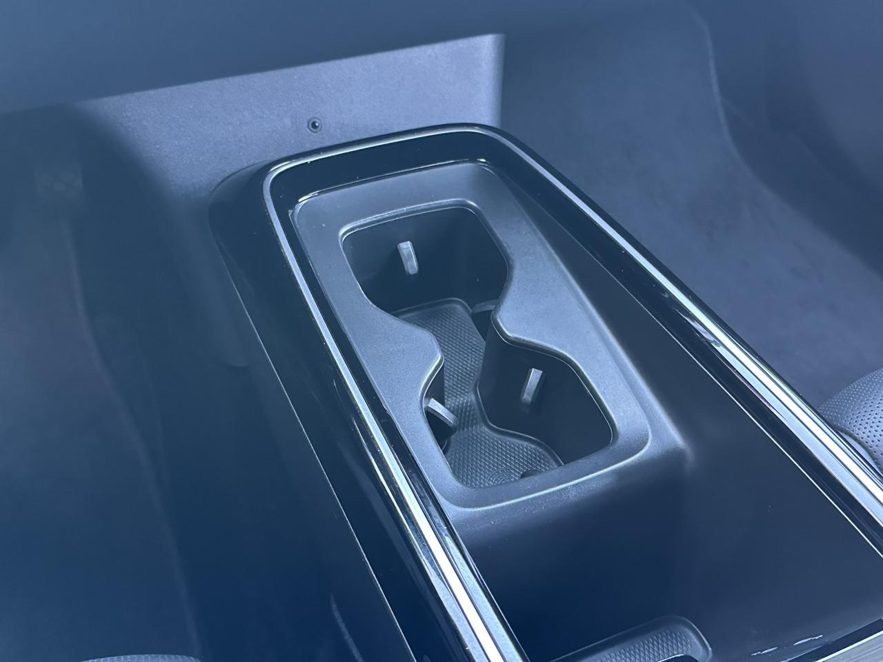 Volkswagen ID.4 Pro S AWD w/SK On Battery 2023