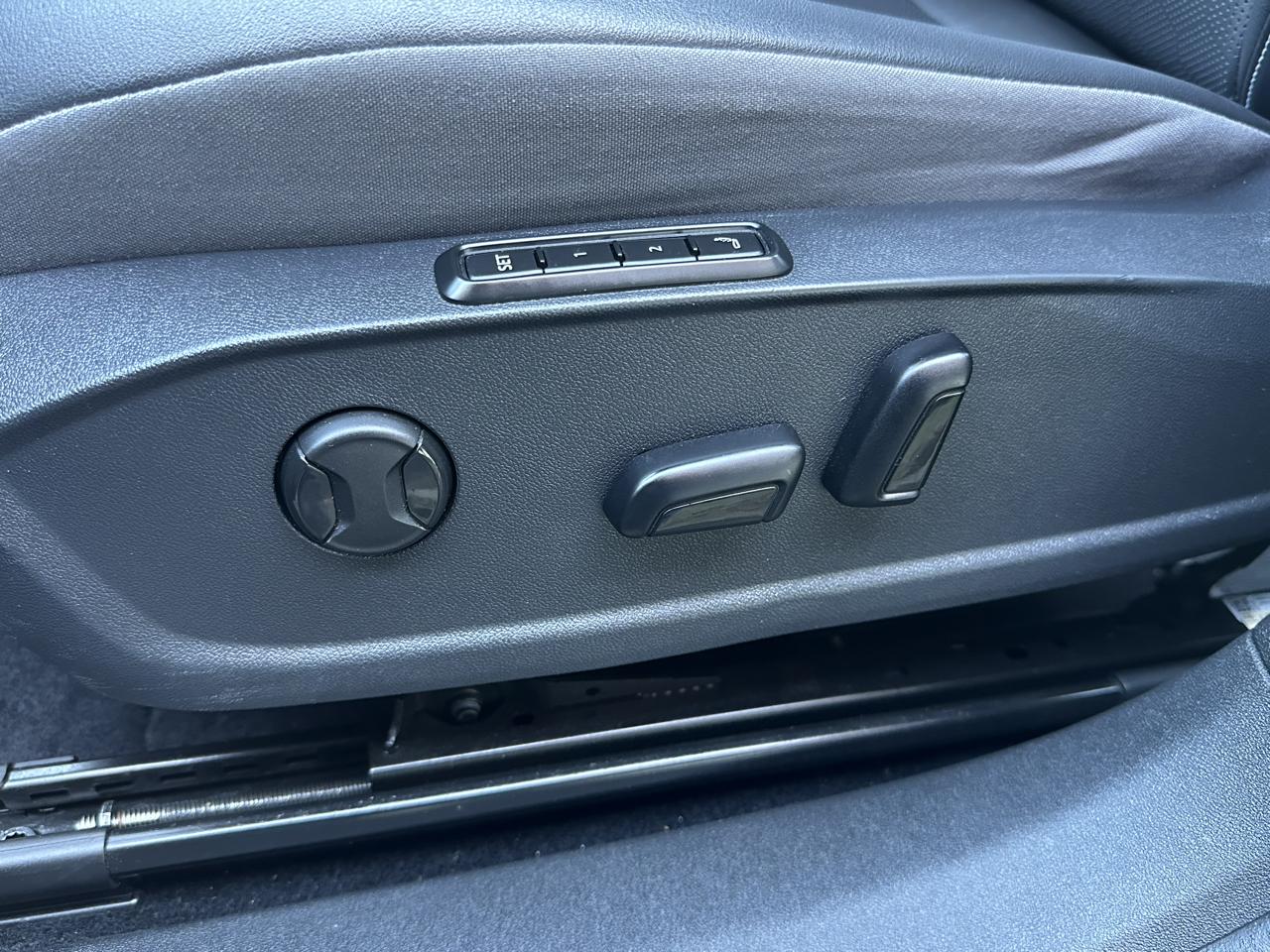 Volkswagen ID.4 Pro S AWD w/SK On Battery 2023