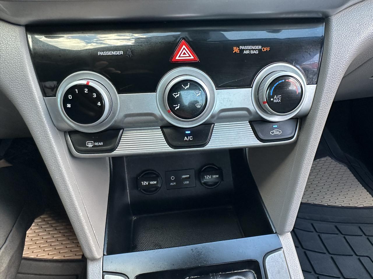 Hyundai Elantra SEL Auto 2019