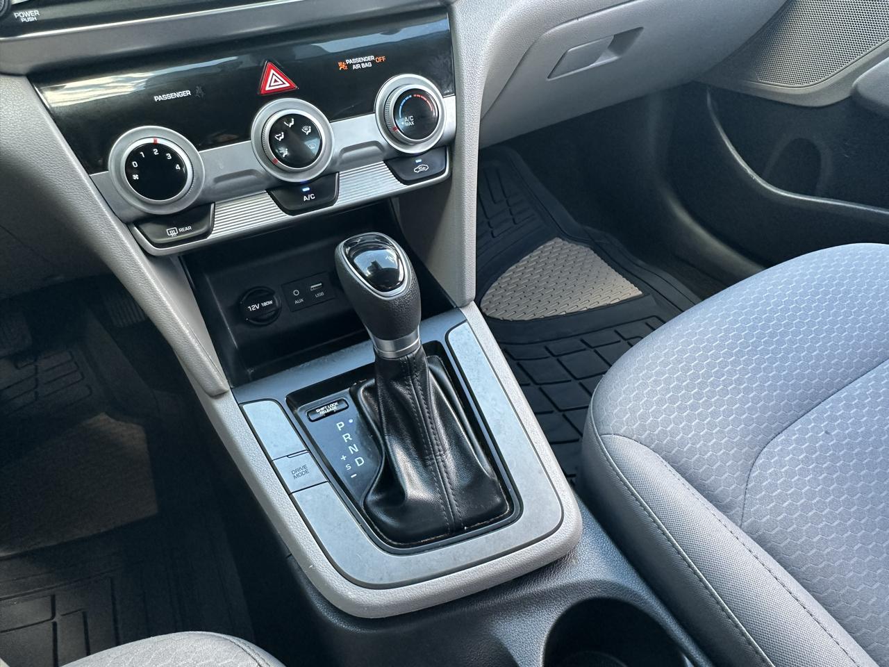 Hyundai Elantra SEL Auto 2019