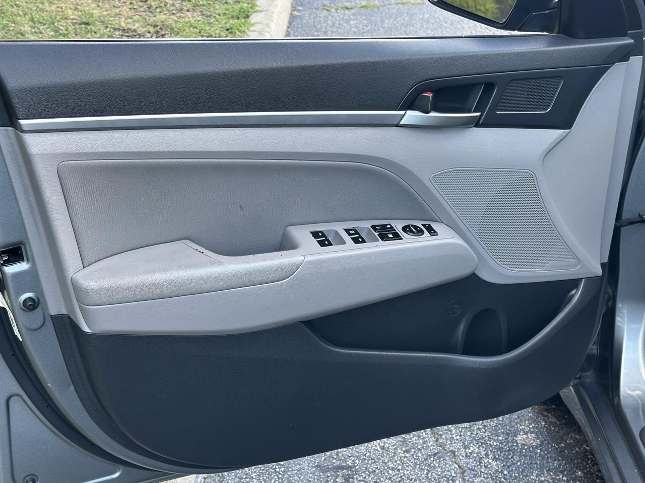 Hyundai Elantra SEL Auto 2019