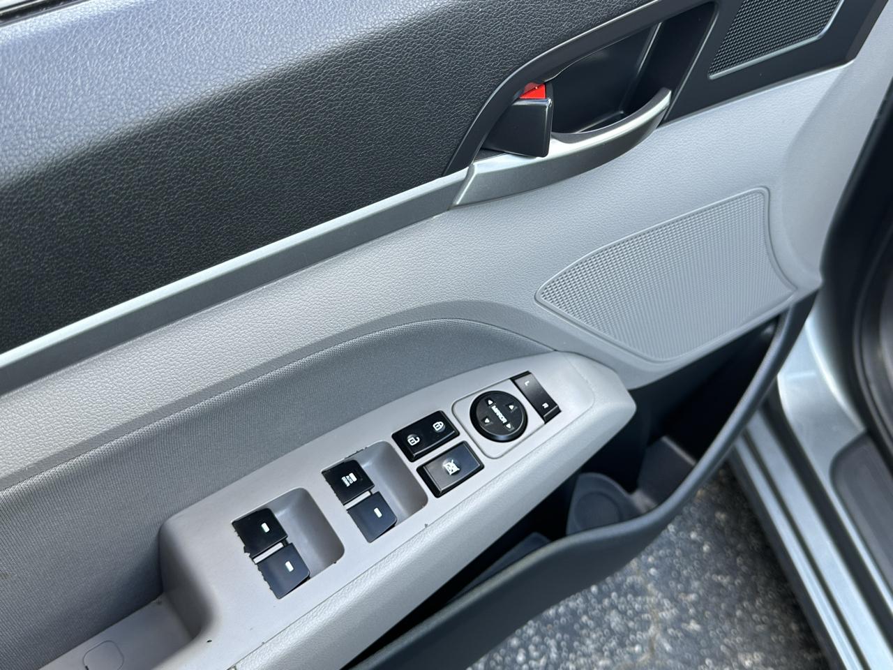 Hyundai Elantra SEL Auto 2019