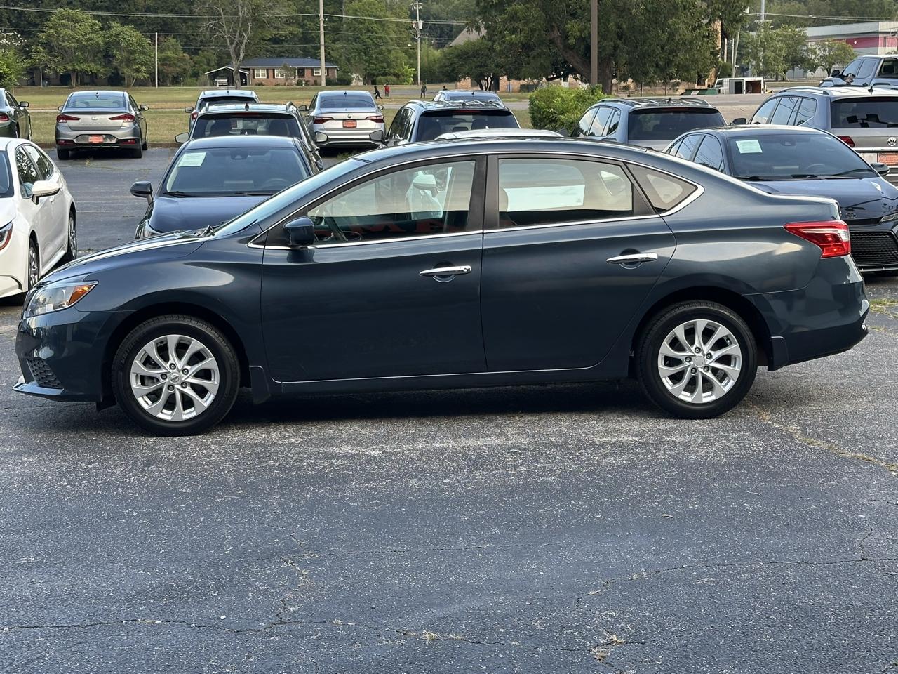 Nissan Sentra SV CVT 2017