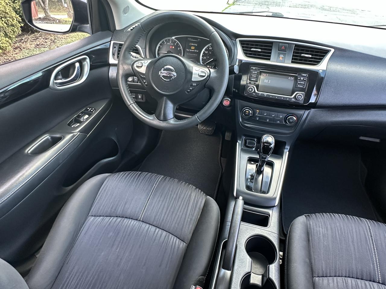 Nissan Sentra SV CVT 2017