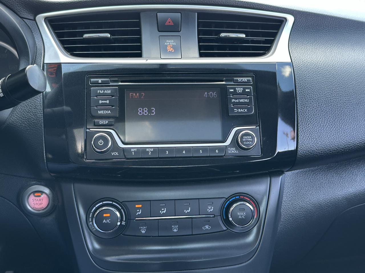 Nissan Sentra SV CVT 2017