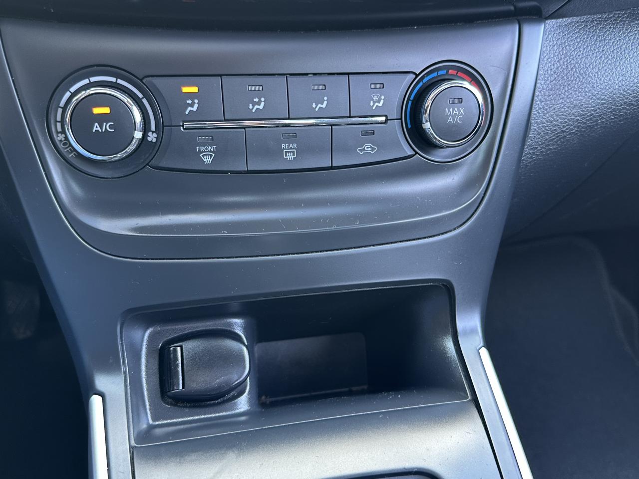Nissan Sentra SV CVT 2017