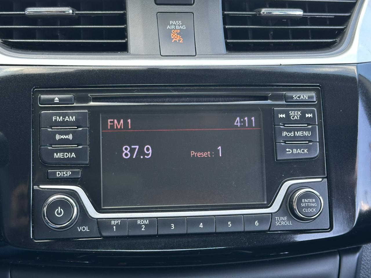 Nissan Sentra SV CVT 2017