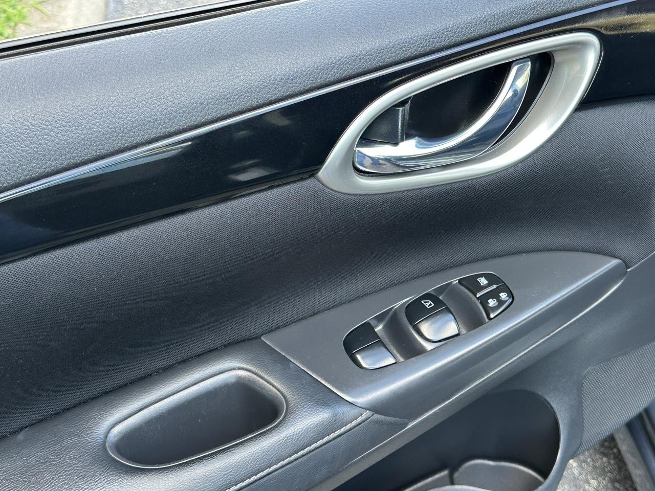 Nissan Sentra SV CVT 2017
