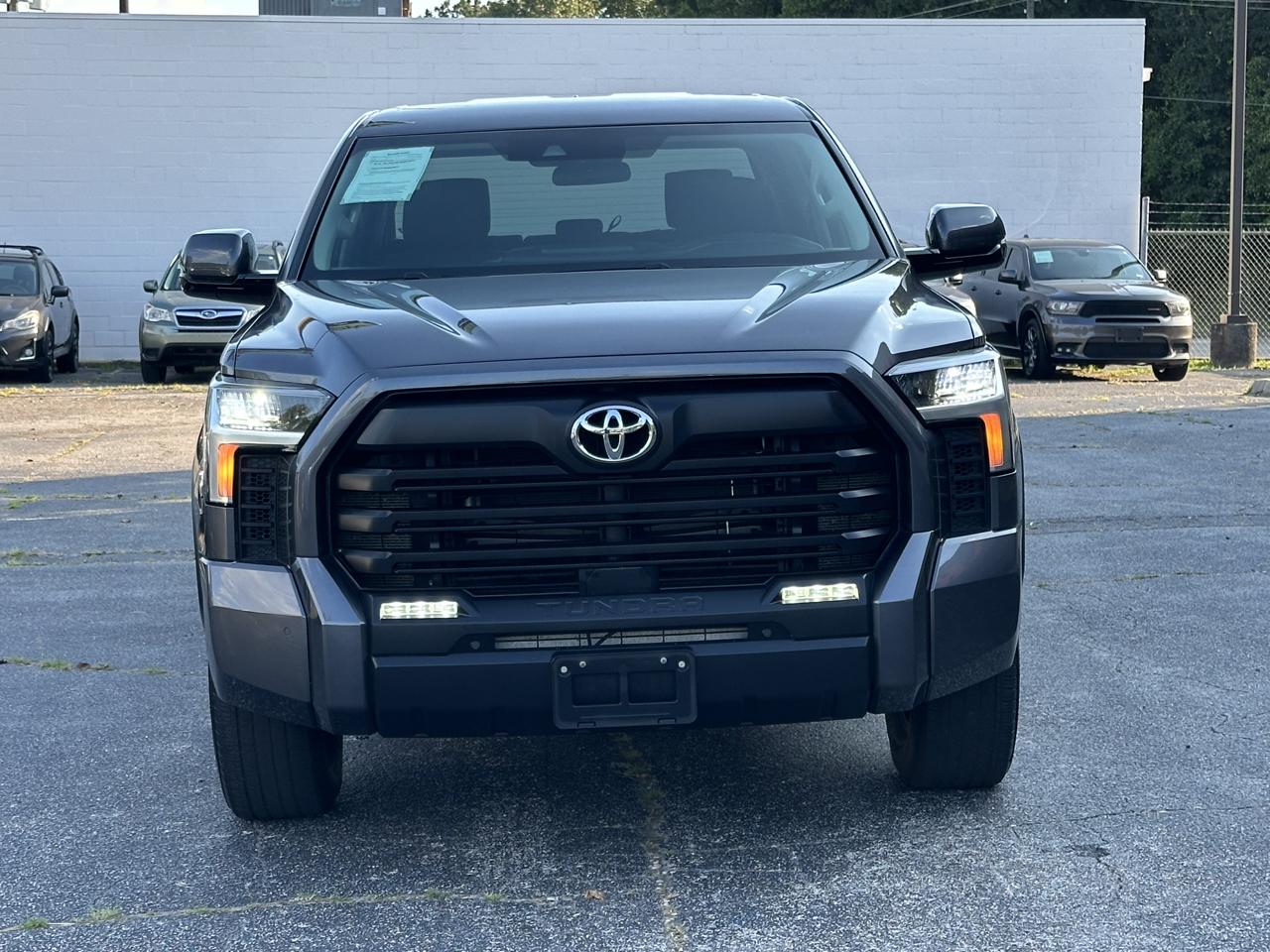 Toyota Tundra 4WD SR5 CrewMax 5.5' Bed (Natl) 2024
