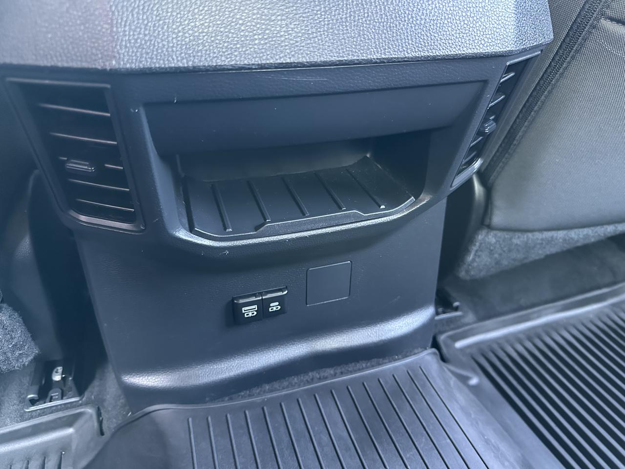 Toyota Tundra 4WD SR5 CrewMax 5.5' Bed (Natl) 2024