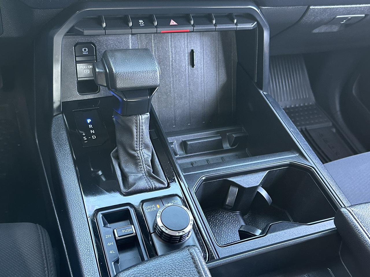 Toyota Tundra 4WD SR5 CrewMax 5.5' Bed (Natl) 2024